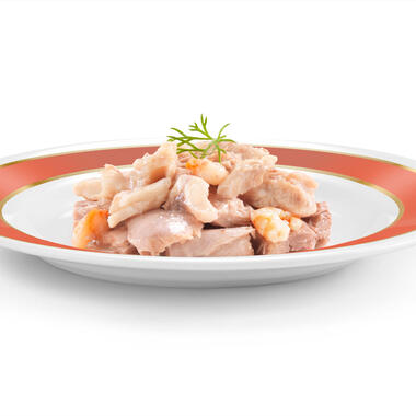 FANCY FEAST Adult Royale Seafood & Chicken Medley Glazed in Tuna Jus Wet Cat Food 85g