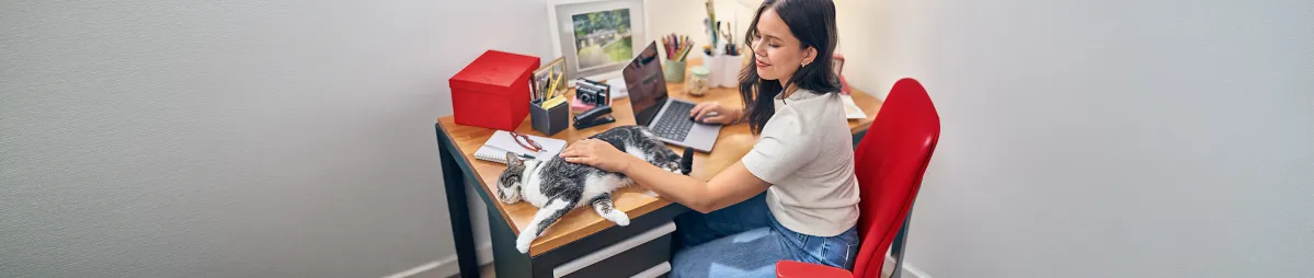 Unity2_D03S18A_OFFICE_DOG_CAT_BCAM-20527_FINAL